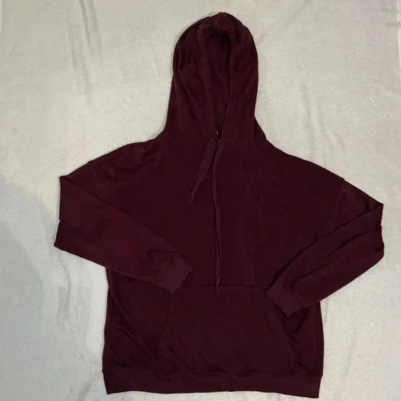 American Eagle Outfitters Tops - American Eagle Sweatshirt